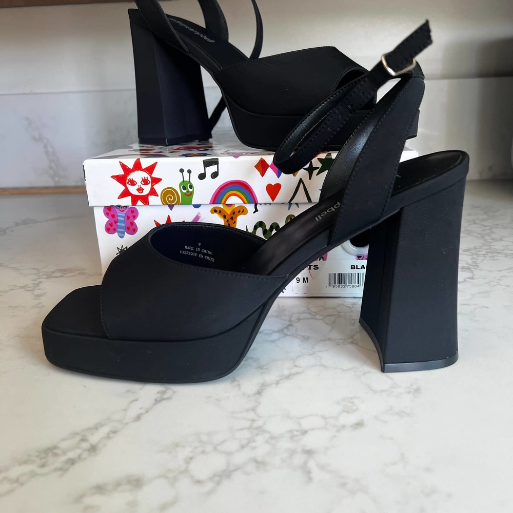 Jeffrey Campbell • Lifts • Platform Sandal • Black • Ankle Strap • Size 9